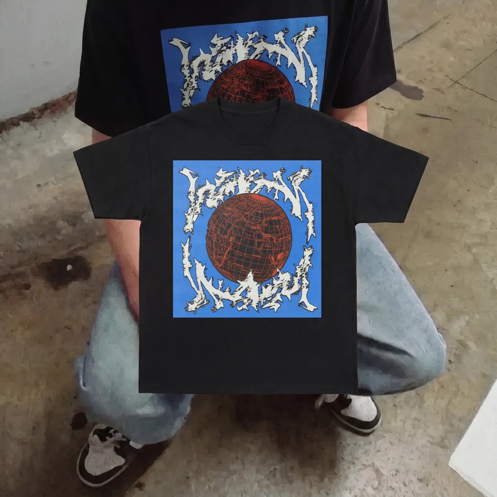 Worldwide Thorns Graphic Tee